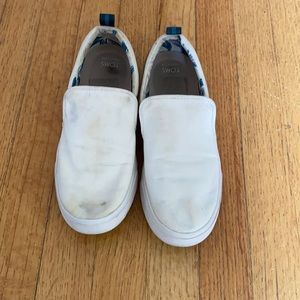 Tom’s Slip On Sneakers